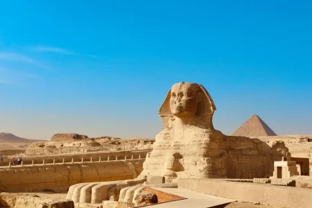 Las pirámides de Guiza y la esfing
